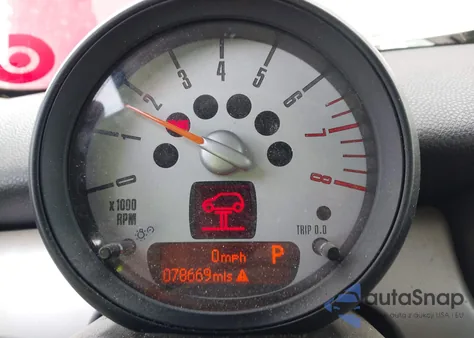 2013 Mini Hardtop Cooper из США, поврежденный, VIN WMWSU3C5XDT681744